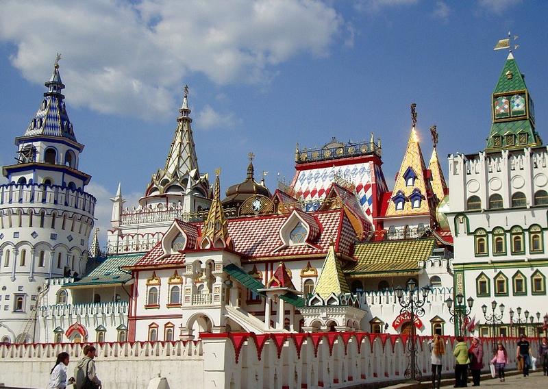 El colorista Kremlin de Izmaimovo está situado al Este de Moscú CRUCEROS FLUVIALES RUSIA MOSCU MOSCOVA KREMLIN IZMAILOVO